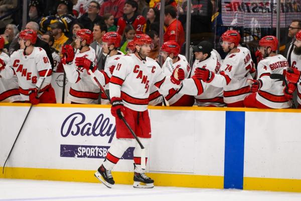 Staal family, Hurricanes ready for big night vs. Ducks