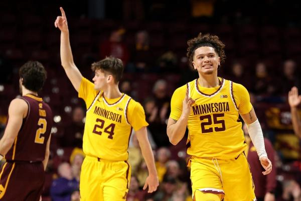 Minnesota, Wichita State fight to keep strong starts going