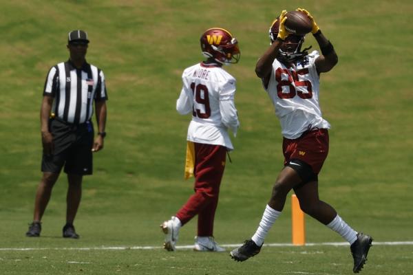 Reports: Commanders WR Noah Brown hurt during minicamp drill