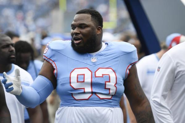 Dolphins release former Titans DT Teair Tart