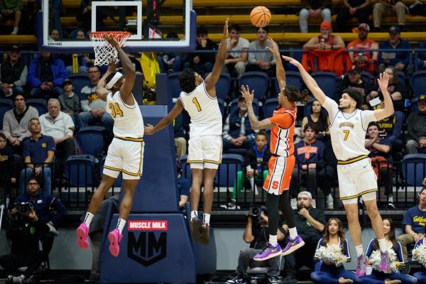 Syracuse gets rare road win by conquering Cal