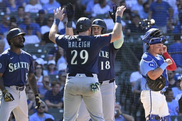 Mariners C Cal Raleigh breaks 55-year HR mark set by Johnny Bench