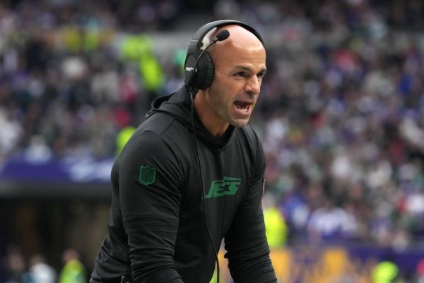 Reports: Jets fire head coach Robert Saleh thumbnail