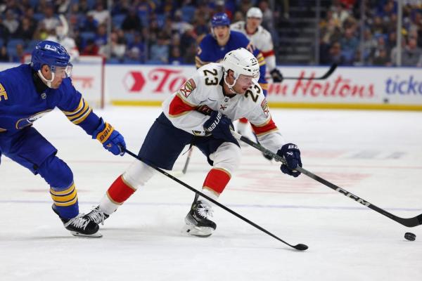 Aleksander Barkov returns as Panthers blast Sabres