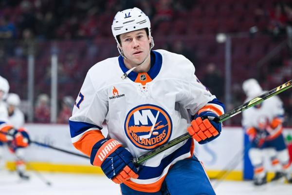 Islanders F Matt Martin retires after 16 seasons, joins front office