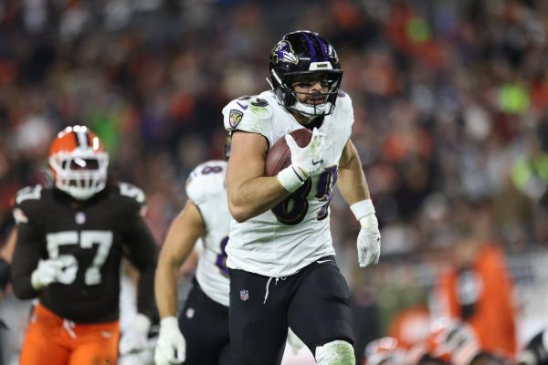 Browns’ Shedeur Sanders debuts, but Mark Andrews rallies Ravens