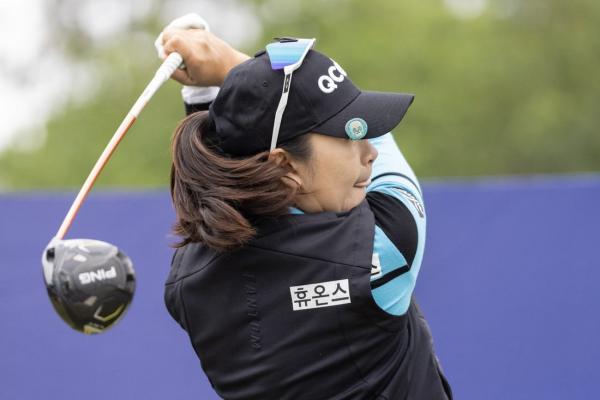 A Lim Kim grabs four-shot lead at Tournament of Champions