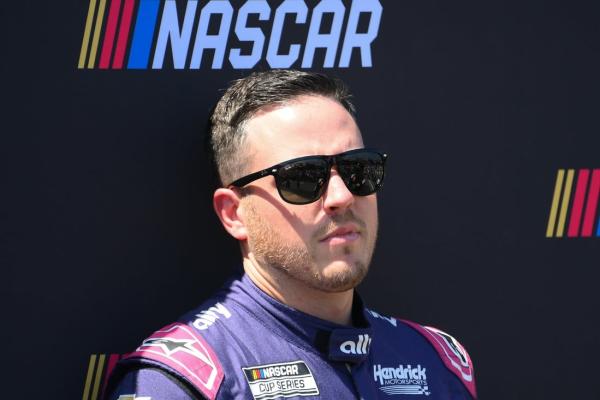Qualifying cancelation at Daytona puts Alex Bowman on front row