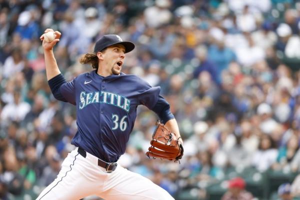 Logan Gilbert collects win as Mariners edge Yankees