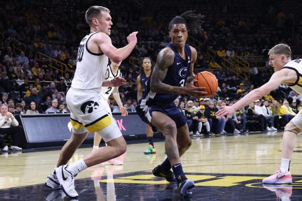 Iowa edges Penn State despite late cold stretch