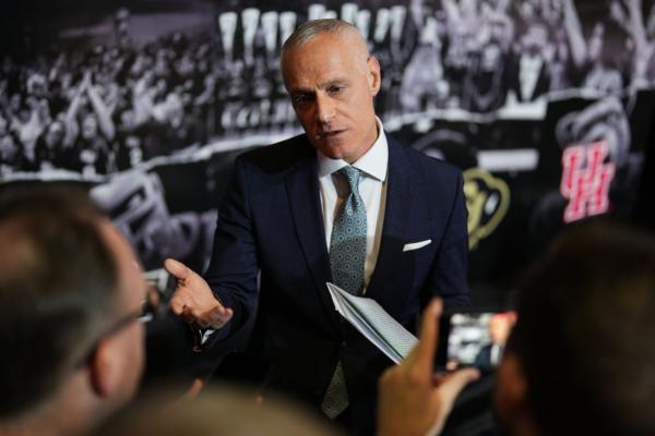 Big 12 commish: Big Ten, SEC share ‘great responsibility’ with CFP model
