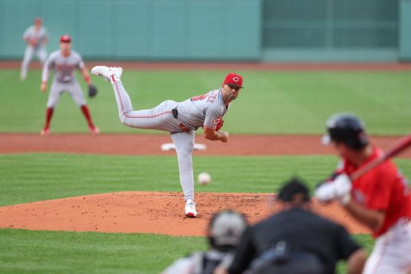 Christian Encarnacion-Strand’s slam sends Reds past Red Sox