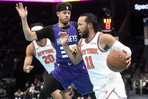 Knicks come from behind to edge past Hornets thumbnail