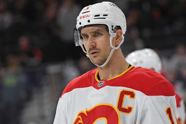 Flames F Mikael Backlund (upper body) week-to-week