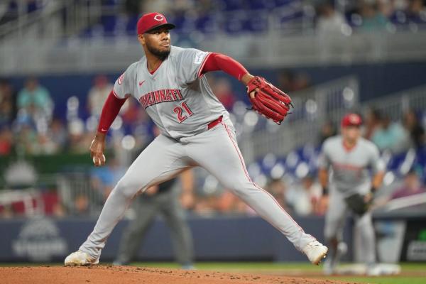 Reds put All-Star Hunter Greene on IL (elbow soreness) thumbnail