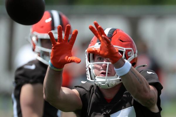 Flurry of Browns’ moves includes waiving WR Luke Floriea