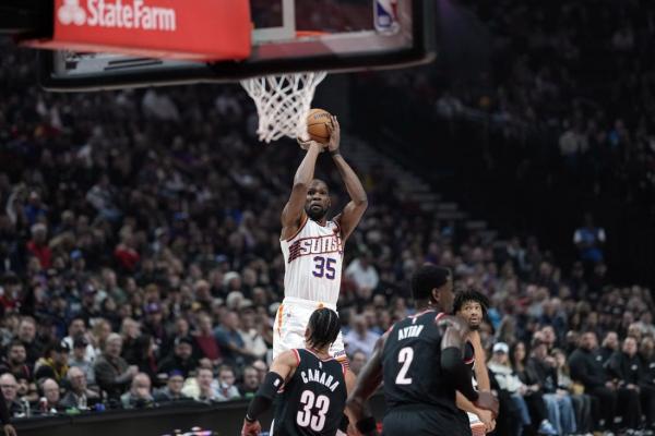 Kevin Durant stays in Phoenix as Suns host Jazz