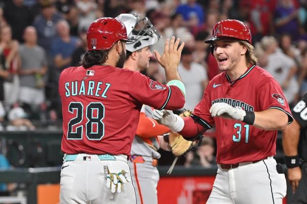 Diamondbacks blast 4 homers to beat Giants