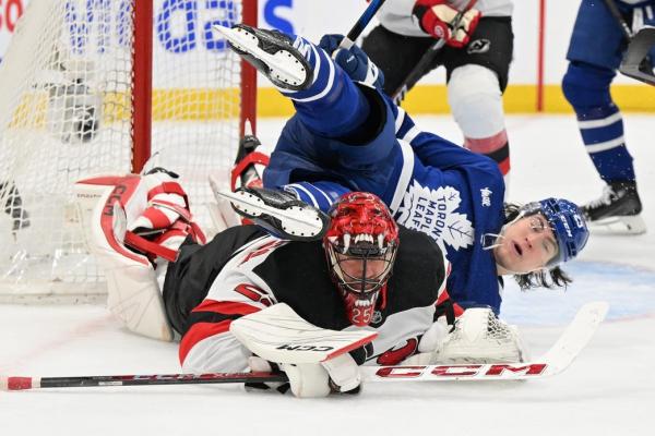 William Nylander lifts Maple Leafs past Devils in OT