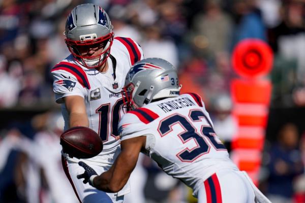 Patriots bring 9-game win streak, depleted OL into matchup vs. Giants