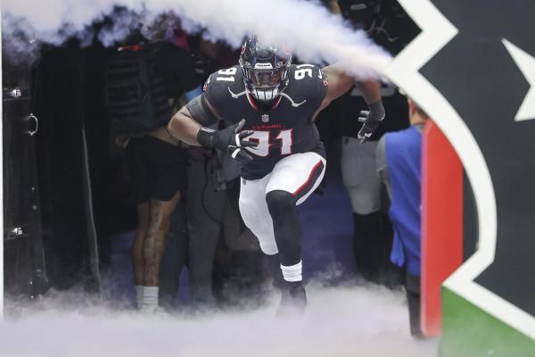 Texans re-sign veteran DT Folorunso Fatukasi