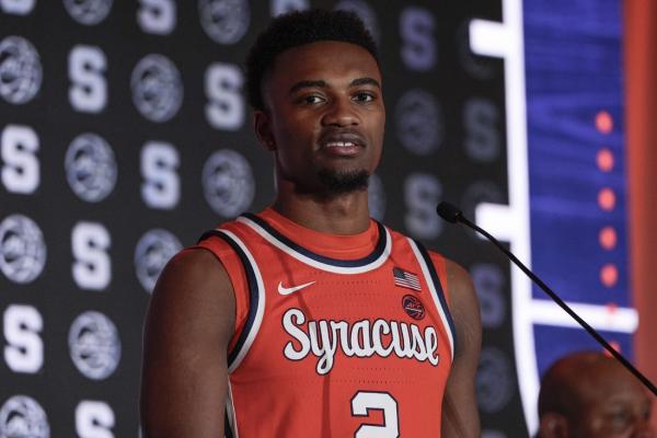 Syracuse G JJ Starling (hand) out vs. No. 3 Tennessee