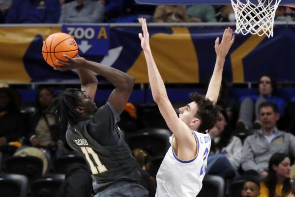 Georgia Tech hot from the foul line, downs Pitt