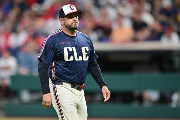 Report: Guardians manager Stephen Vogt already has extension