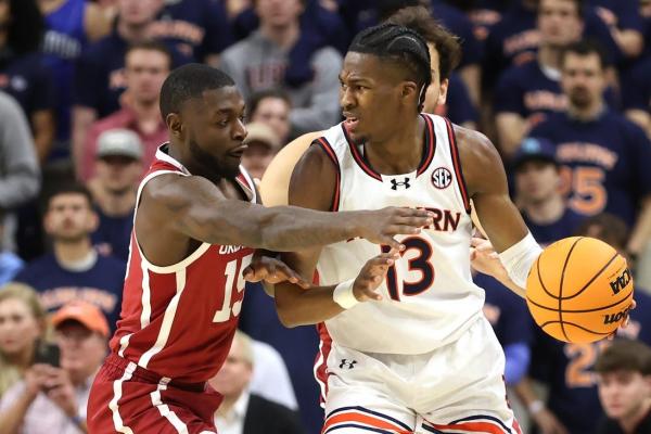 No. 1 Auburn overwhelms Oklahoma