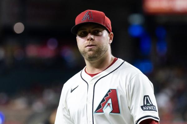 Diamondbacks ace Corbin Burnes (elbow) lands on IL