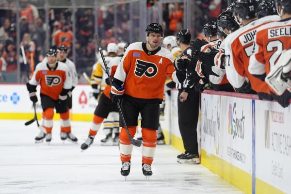 Flyers trade former first-round pick Scott Laughton to Maple Leafs