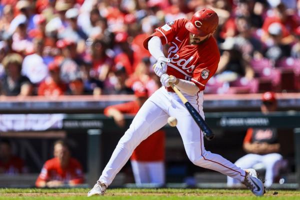 Austin Hays’ homer helps Reds end skid vs. Cardinals