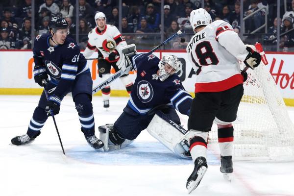 Jets rally from two goals down to double up Senators