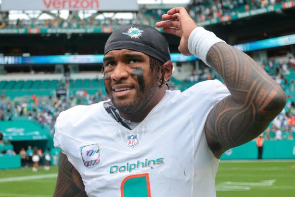After apology, Tua Tagovailoa leads Dolphins into matchup with Browns