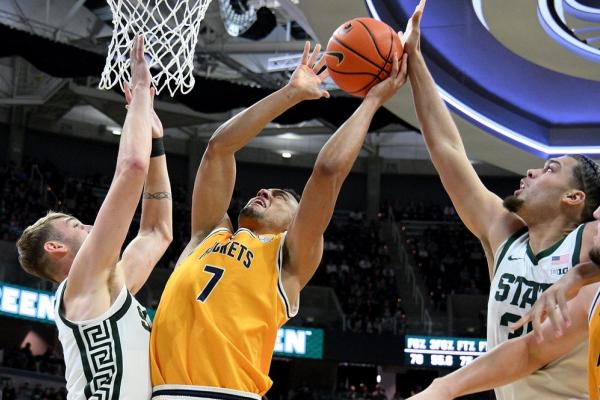 No. 9 Michigan State goes up big early, beats Toledo