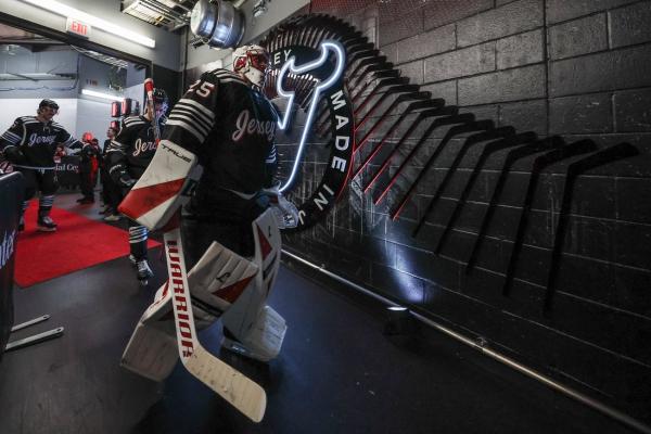 Devils can tie franchise mark for home points streak vs. Blues