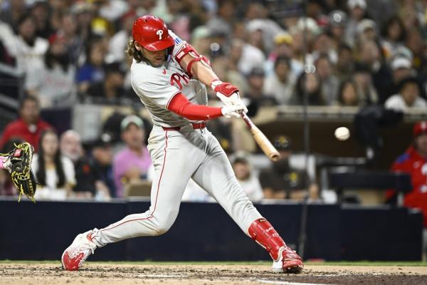Phillies place INF Alec Bohm on 10-day IL