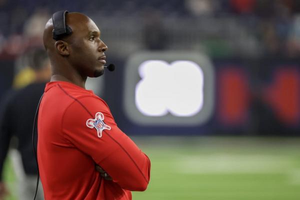 Texans intent on halting skid in finale vs. Titans