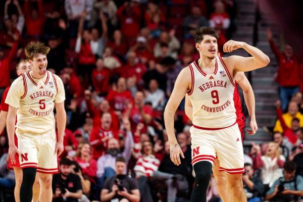 Top 25 roundup: No. 23 Nebraska wallops Wisconsin for 14th straight win