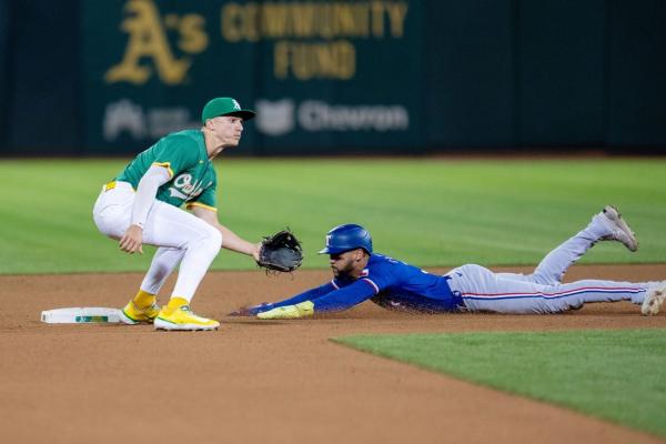 A's slip by Rangers in bottom of 9th thumbnail