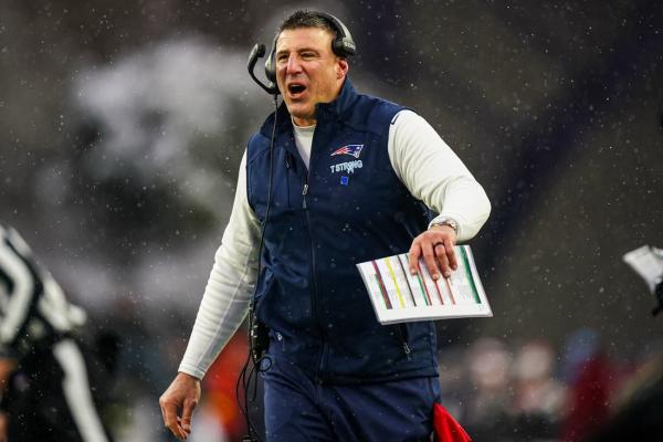 Patriots clinch playoffs with win; Ravens in must-win territory