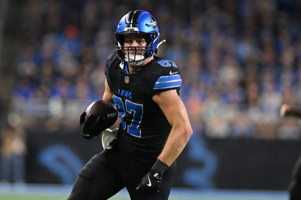 Lions TE Sam LaPorta (shoulder) could miss Week 11 thumbnail