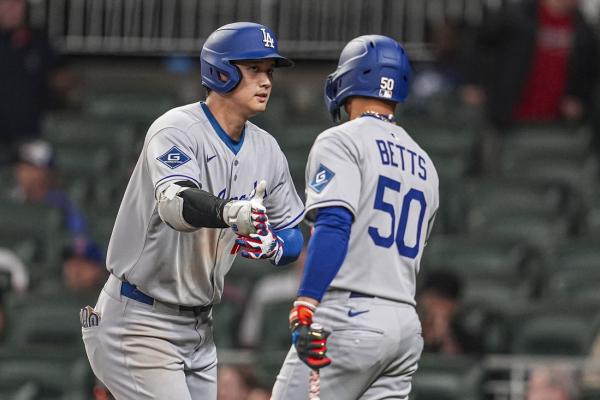 Shohei Otani, Freddie Freeman homer as Dodgers rout Braves