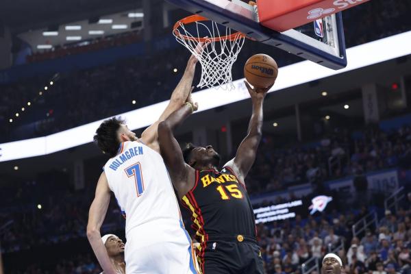 Thunder top Hawks for first 3-0 start since 2016