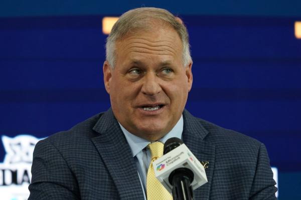 Rich Rodriguez begins second West Virginia stint vs. Robert Morris