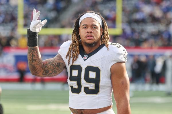 Report: Saints re-sign Chase Young to 3-year, $51 million deal