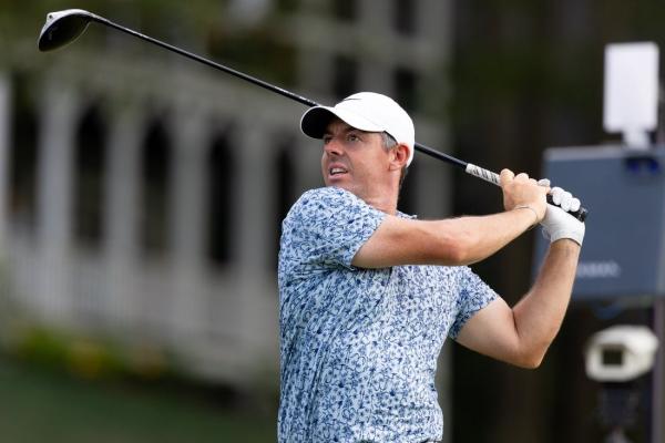 Rory McIlroy pulls into tie for lead at Scottish Open