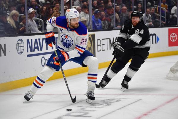 Leon Draisaitl, Connor Hellebuyck, Nikita Kucherov named Hart finalists