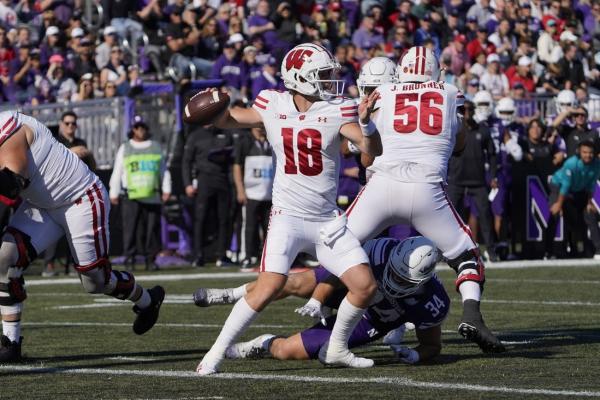 Wisconsin takes advantage of Northwestern mistakes for win