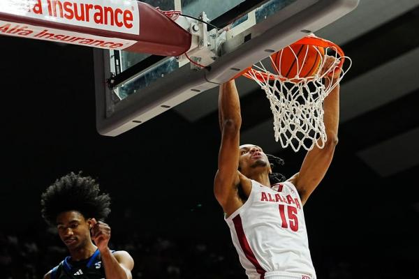 No. 2 Alabama starts strong, never lets up in routing UNC Asheville